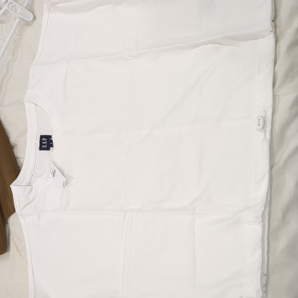 Whit tshirt - Picture 1 of 4